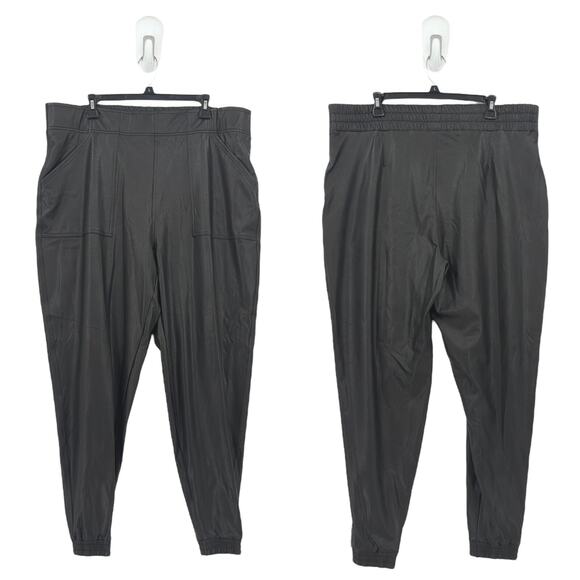 SPANX Women 2x Plus Faux Leather Joggers Black Relaxed Drop Crotch Slouchy 20283 - Picture 1 of 10